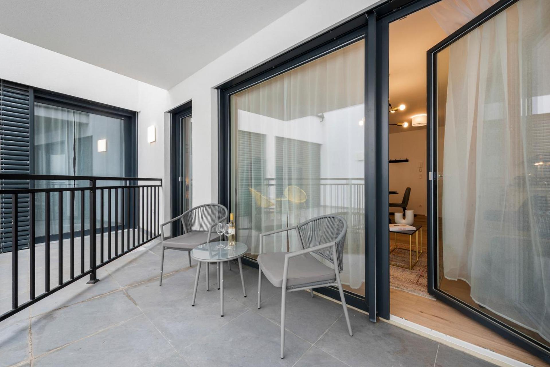 Апарт отель Vienna Hills Living Экстерьер фото